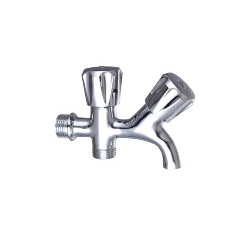 YT1038 Bibcock کروم و پولیش، 1/2 "x1/2"